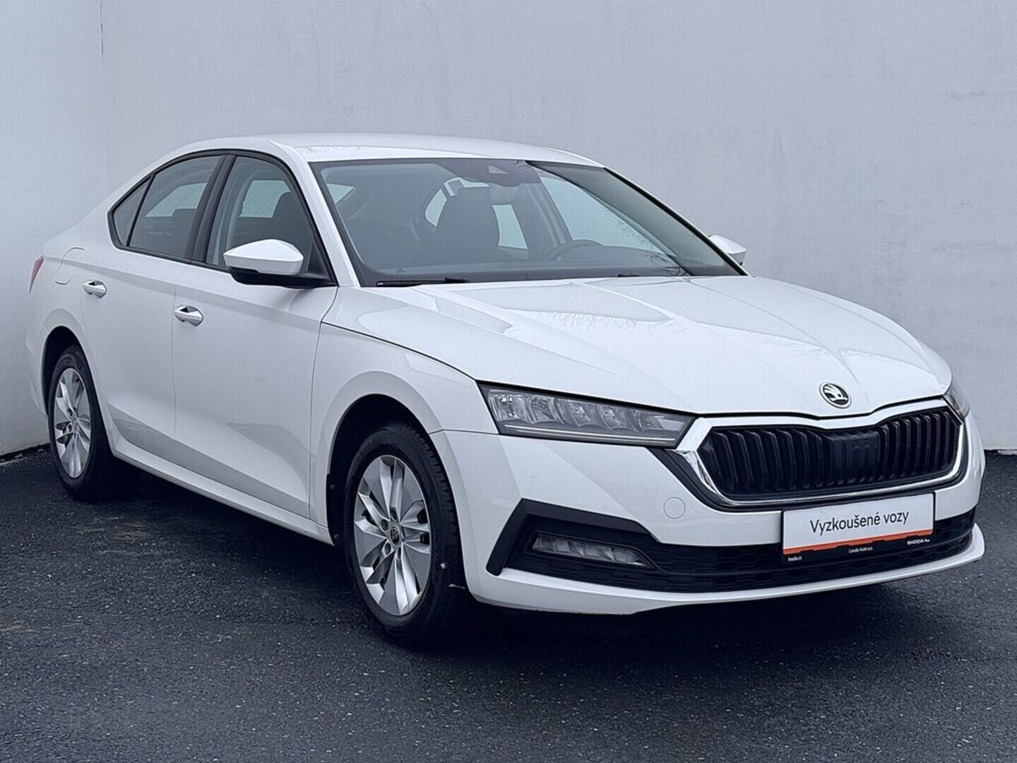 O419V08099_14.webp_OCTAVIA Ambition 1.5 TSI 110 kW manuál, DPH