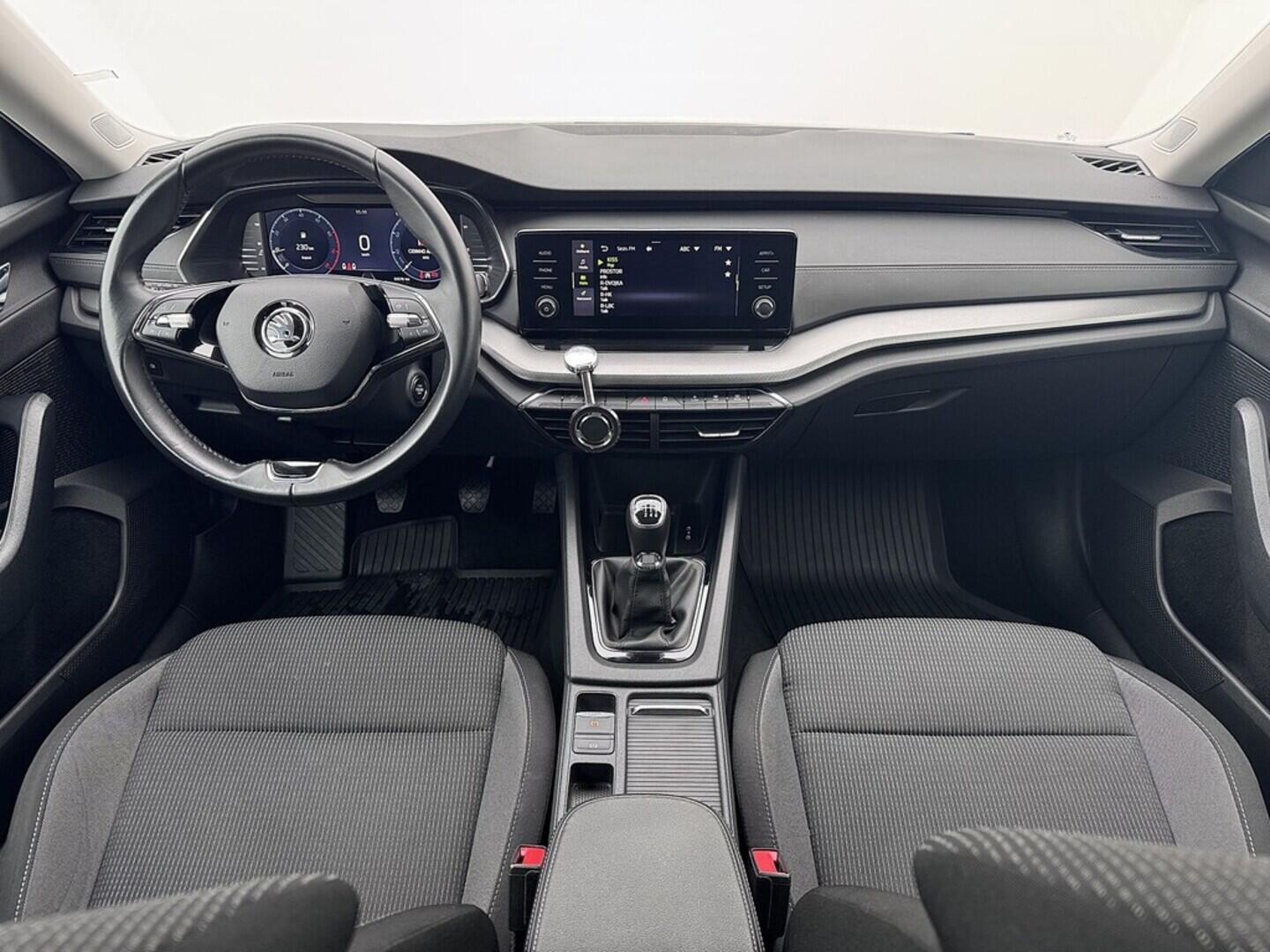 O419V08099_18.webp_OCTAVIA Ambition 1.5 TSI 110 kW manuál, DPH