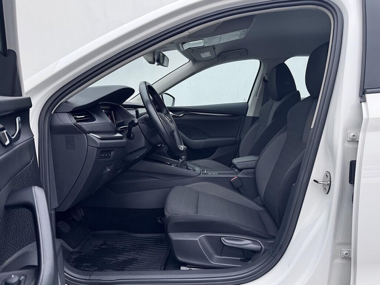 O419V08099_20.webp_OCTAVIA Ambition 1.5 TSI 110 kW manuál, DPH