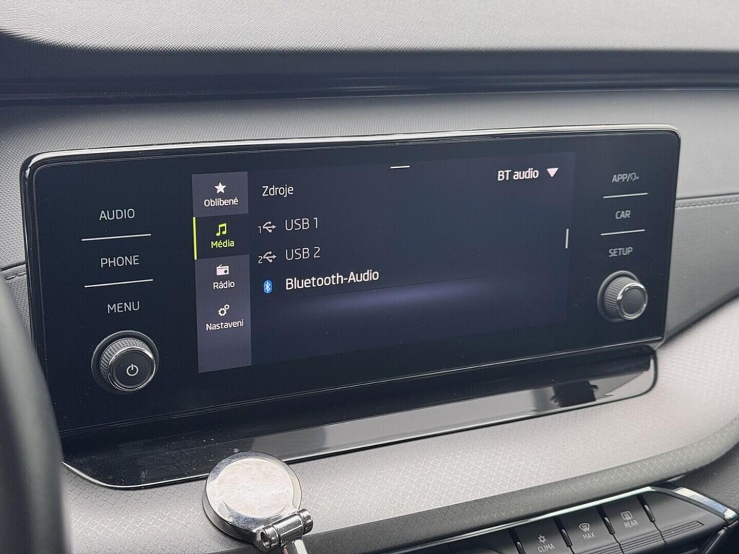 O419V08099_25.webp_OCTAVIA Ambition 1.5 TSI 110 kW manuál, DPH