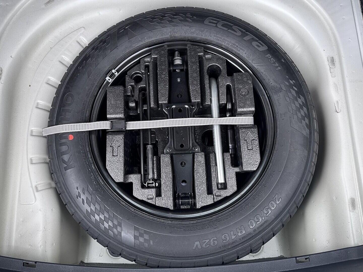 O419V08099_33.webp_OCTAVIA Ambition 1.5 TSI 110 kW manuál, DPH