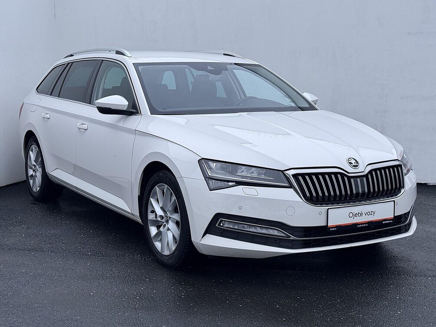 O419V08101_14.webp_SUPERB Style 2.0 TDI 110 kW automat