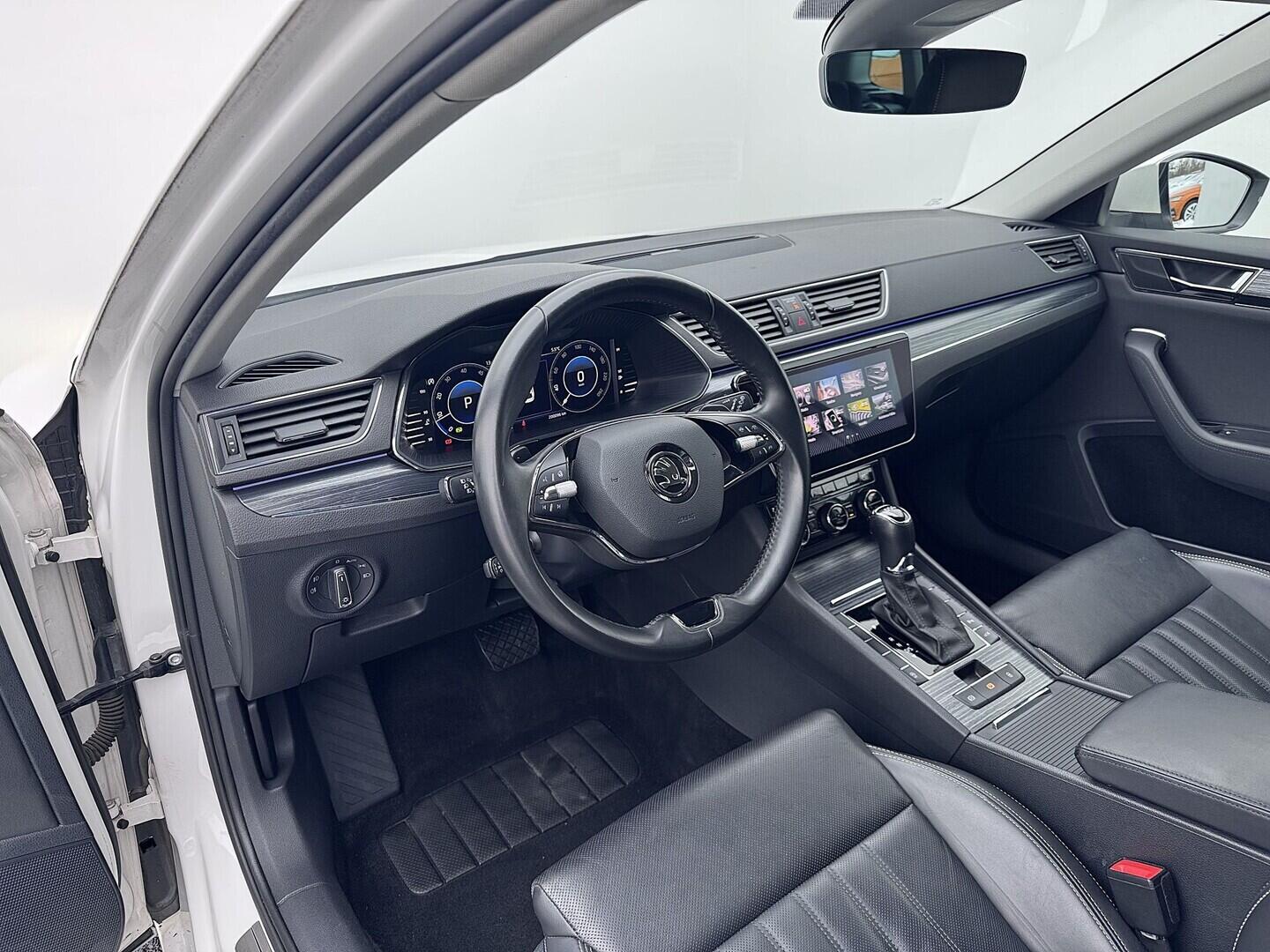 O419V08101_19.webp_SUPERB Style 2.0 TDI 110 kW automat