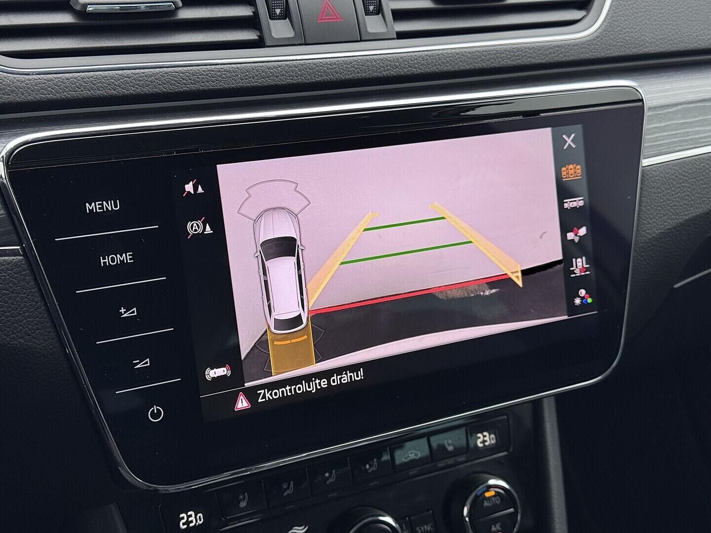 O419V08101_30.webp_SUPERB Style 2.0 TDI 110 kW automat