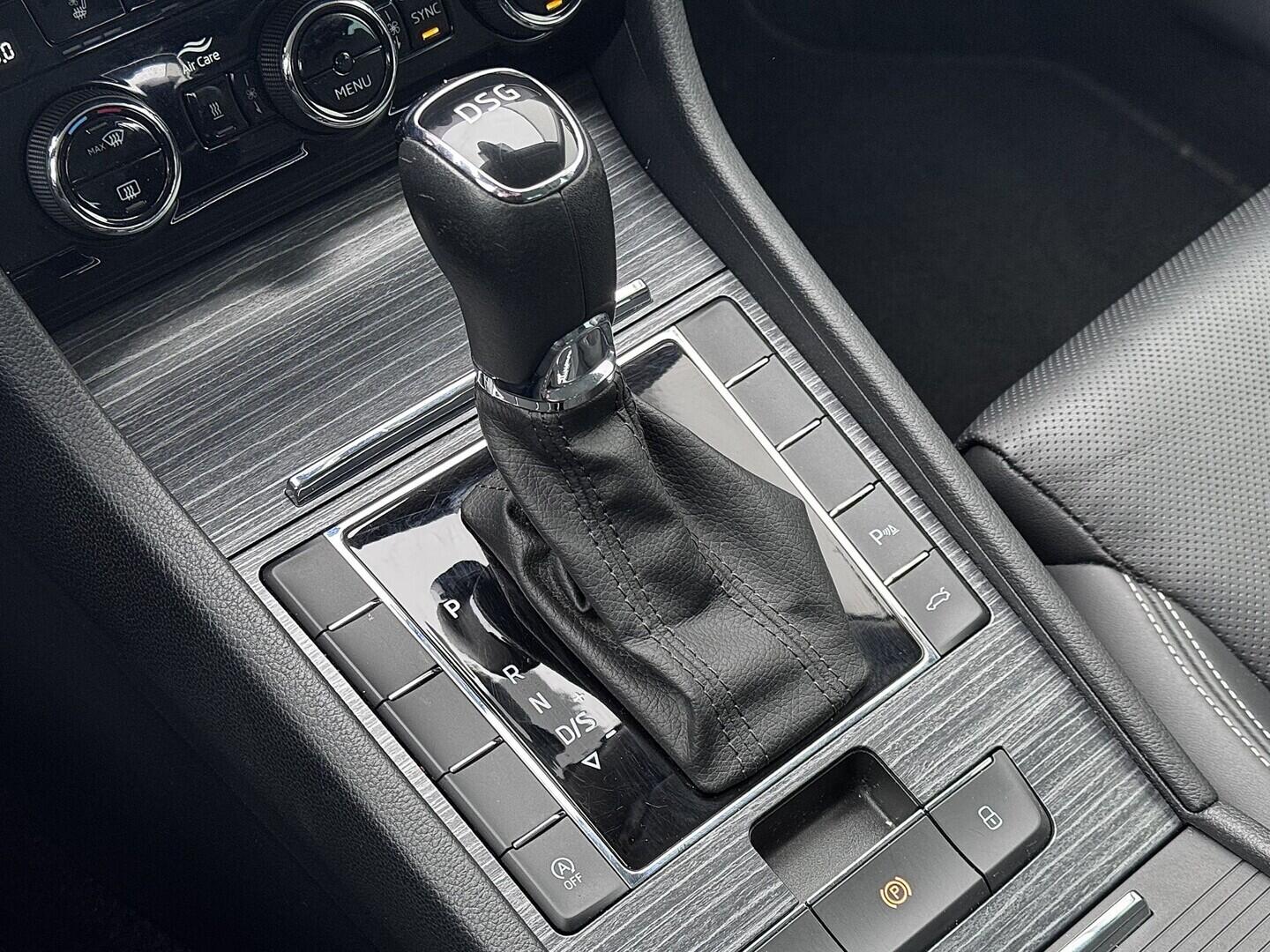 O419V08101_32.webp_SUPERB Style 2.0 TDI 110 kW automat