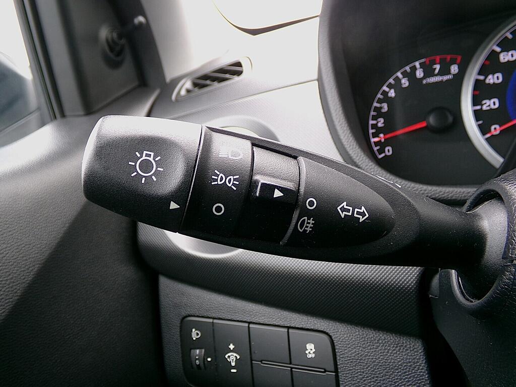 O419V08102_23.webp_I10  1.0 DOHC 48 kW manuál