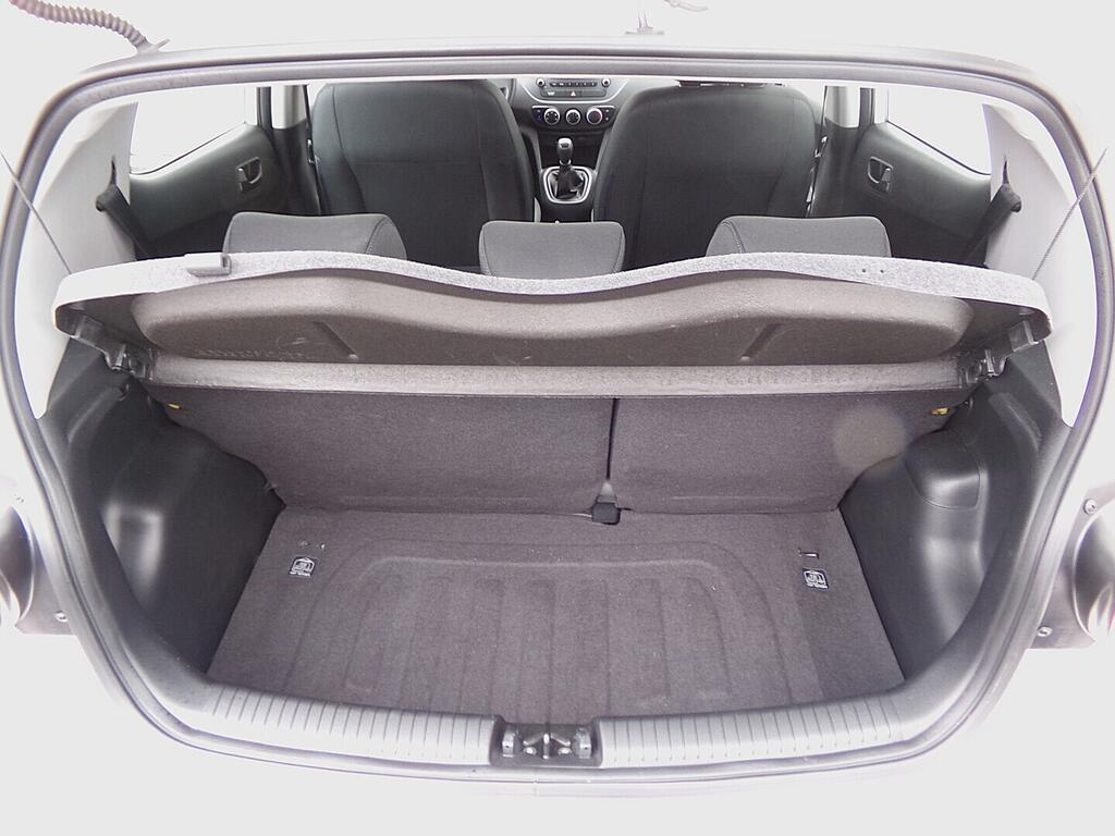 O419V08102_30.webp_I10  1.0 DOHC 48 kW manuál