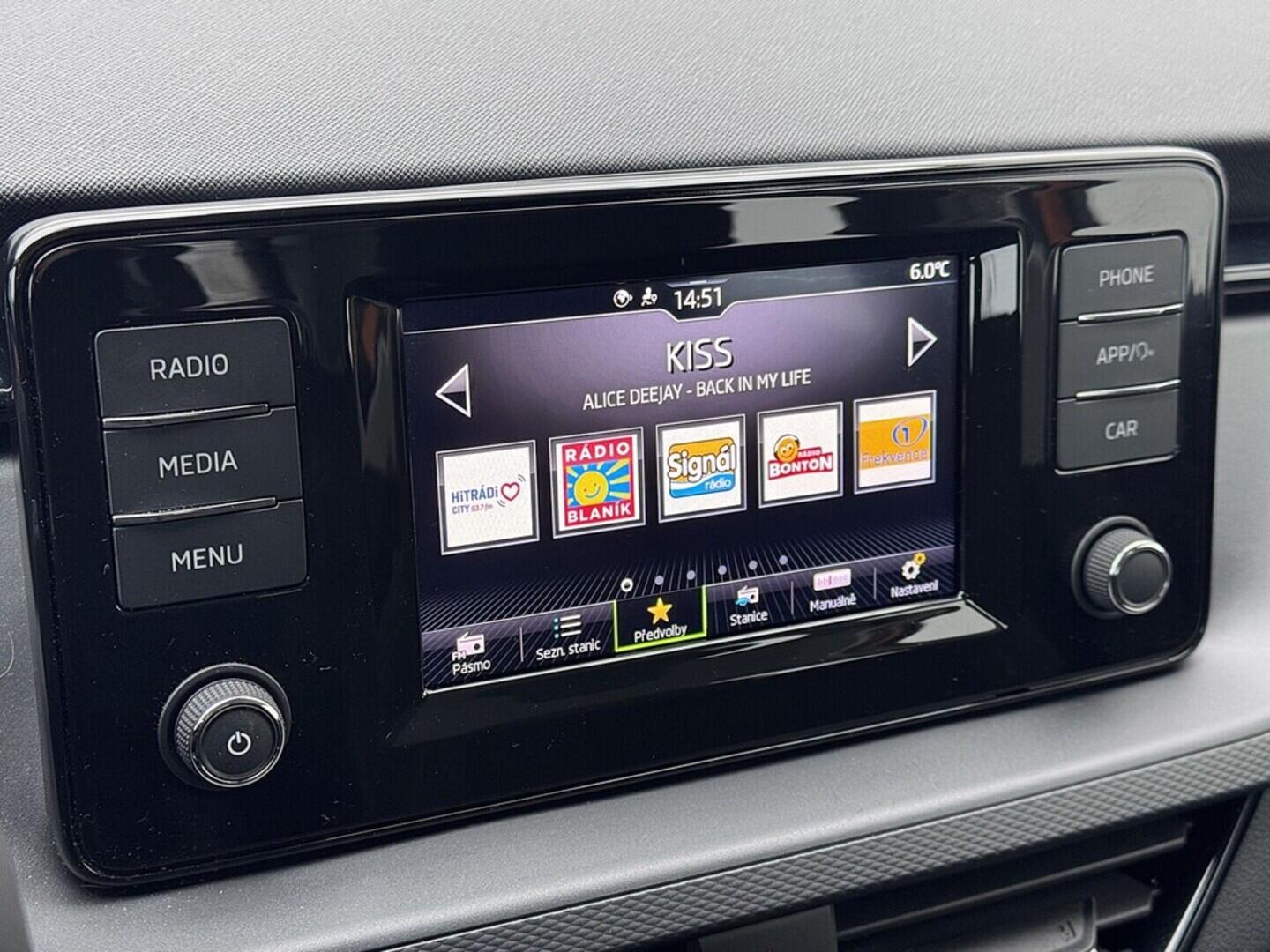 O419V08103_24.webp_KAMIQ Ambition 1.0 TSI 70 kW manuál, DPH