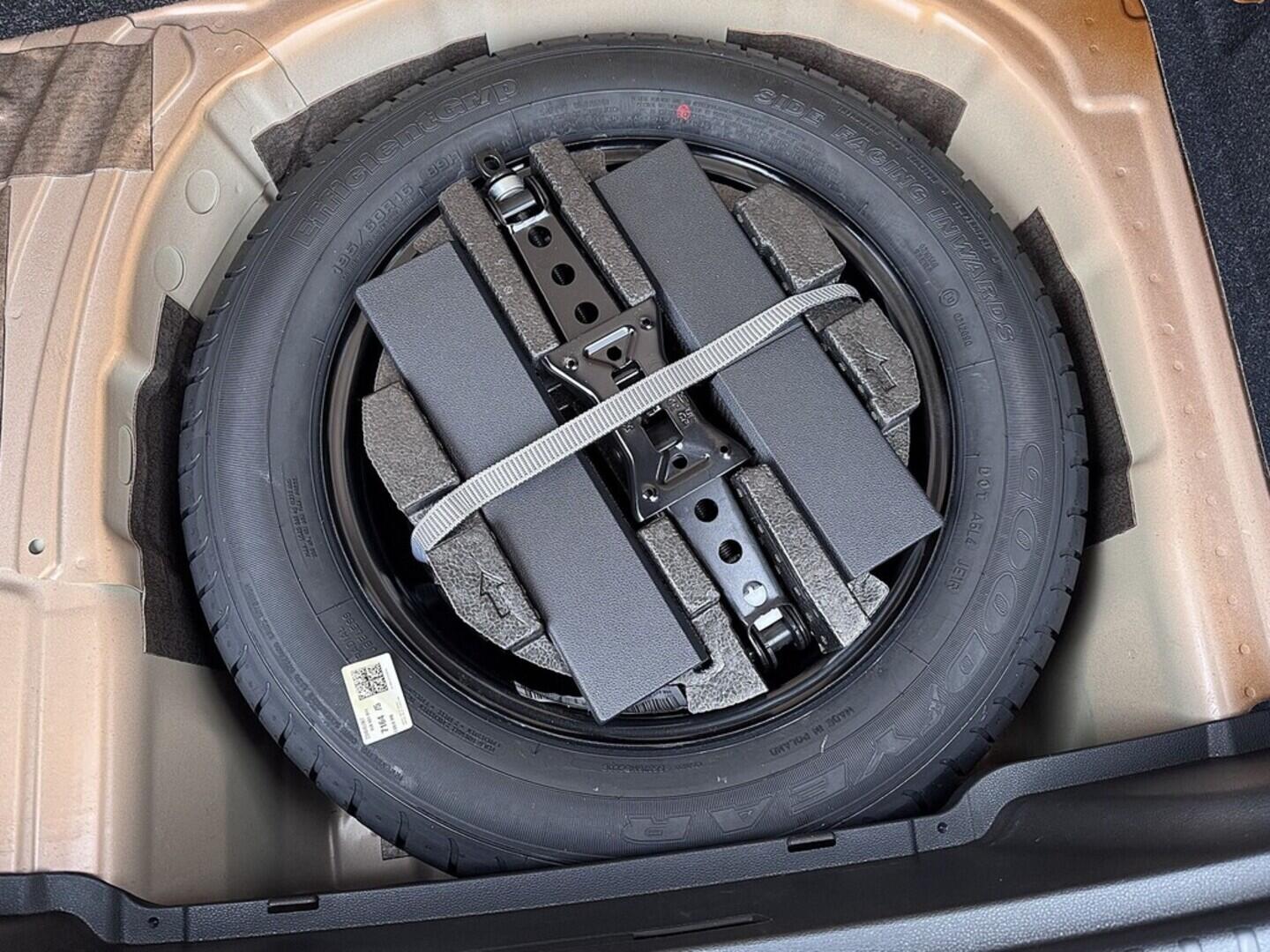 O419V08103_33.webp_KAMIQ Ambition 1.0 TSI 70 kW manuál, DPH