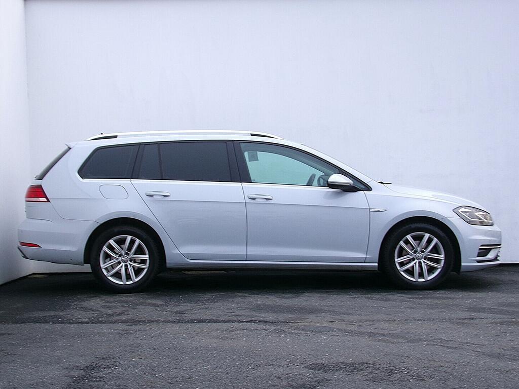 O419V08105_16.webp_GOLF Highline 1.4 Tgi 81 kW manuál, DPH