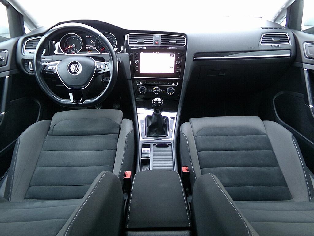 O419V08105_18.webp_GOLF Highline 1.4 Tgi 81 kW manuál, DPH