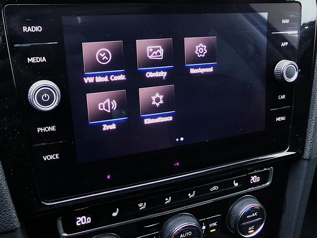 O419V08105_26.webp_GOLF Highline 1.4 Tgi 81 kW manuál, DPH