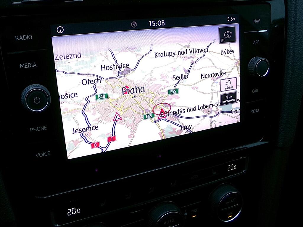 O419V08105_27.webp_GOLF Highline 1.4 Tgi 81 kW manuál, DPH