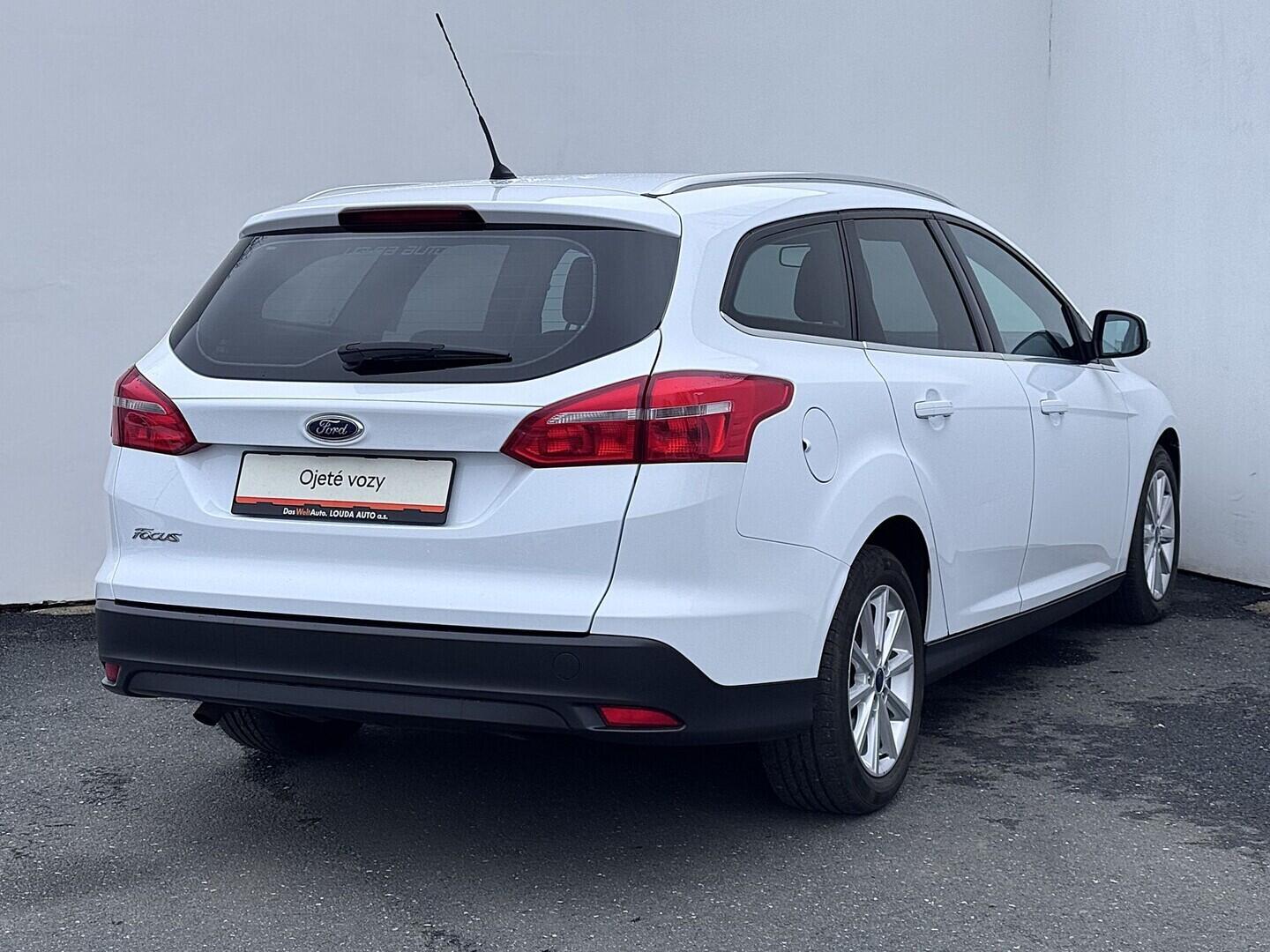 O419V08111_11.webp_FOCUS Titanium 1.5 TDCi 88 kW manuál