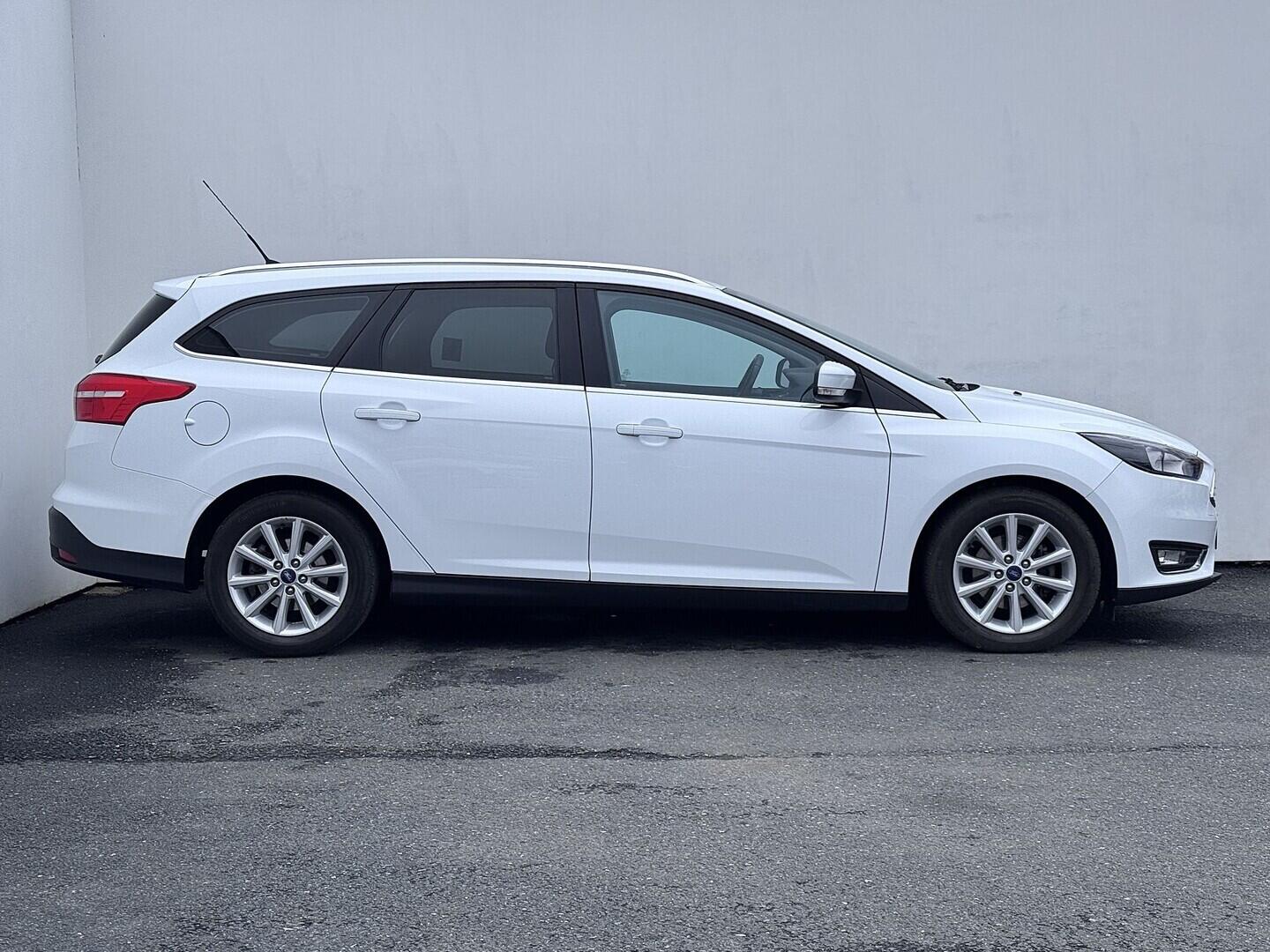 O419V08111_16.webp_FOCUS Titanium 1.5 TDCi 88 kW manuál