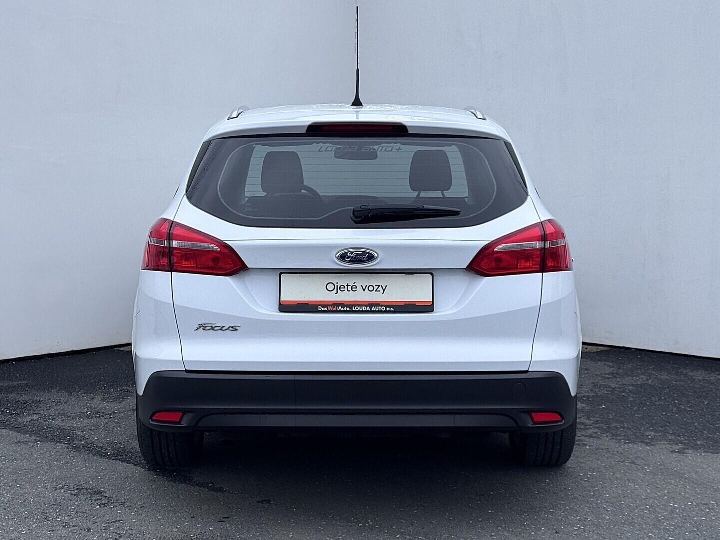 O419V08111_17.webp_FOCUS Titanium 1.5 TDCi 88 kW manuál