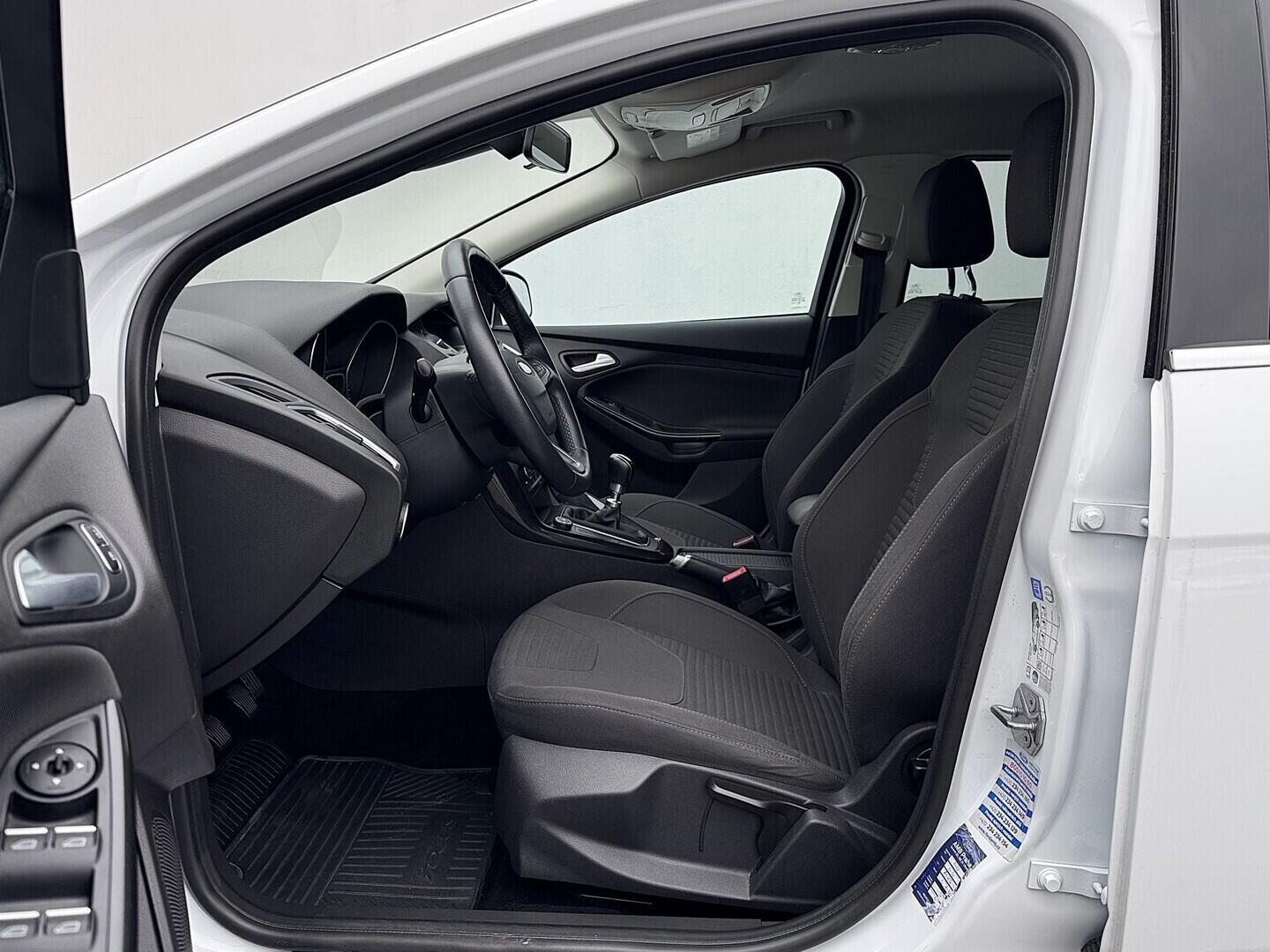 O419V08111_20.webp_FOCUS Titanium 1.5 TDCi 88 kW manuál