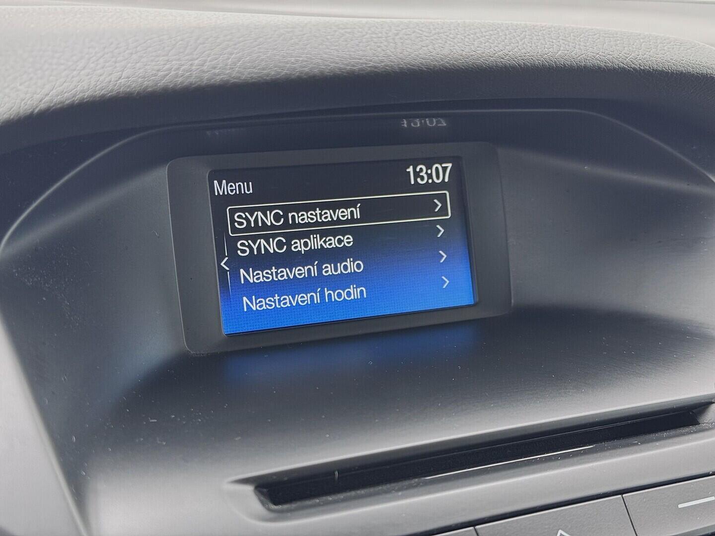 O419V08111_26.webp_FOCUS Titanium 1.5 TDCi 88 kW manuál