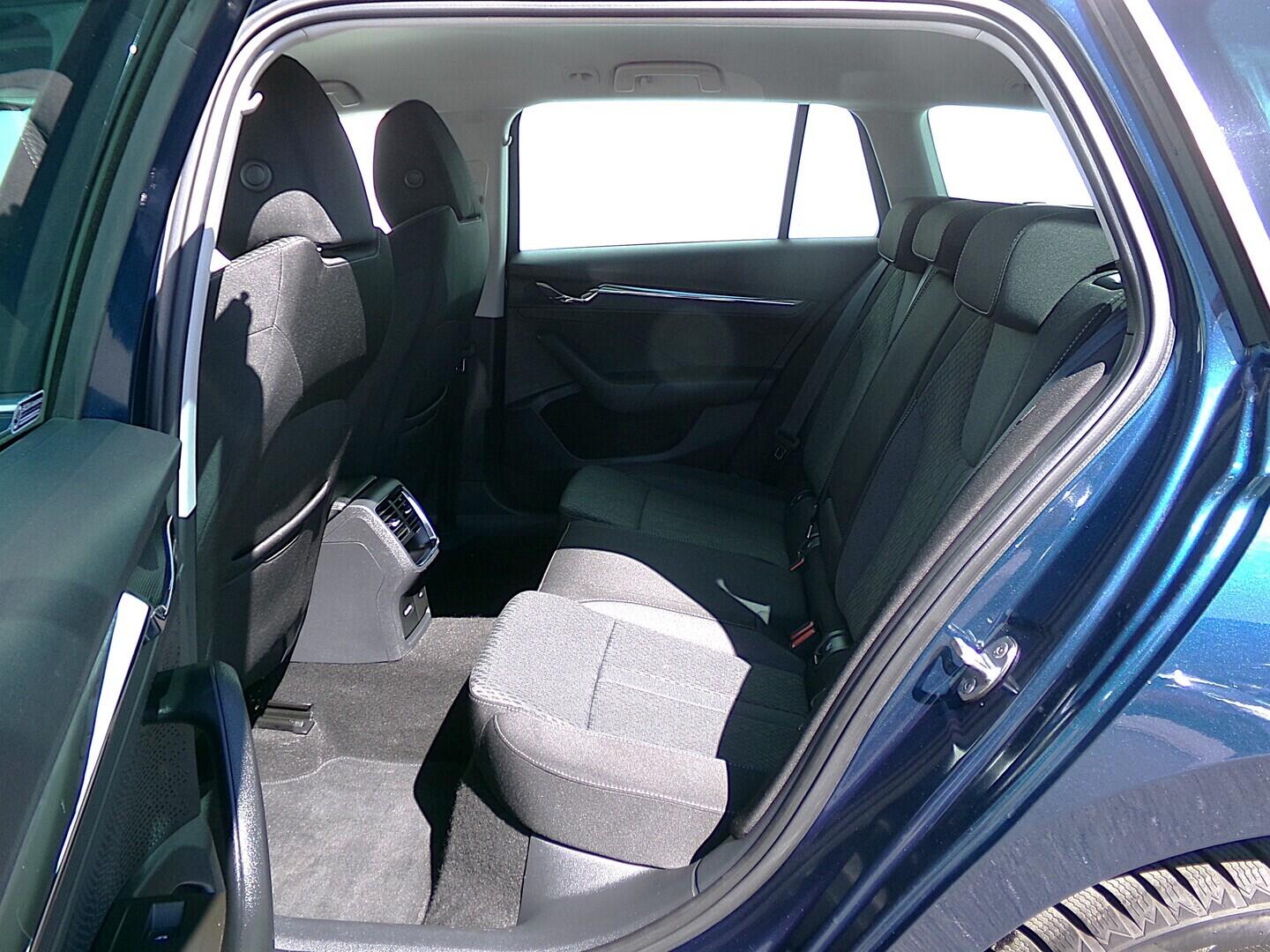 O419V08112_33.webp_OCTAVIA Style 2.0 TDI 110 kW automat, DPH