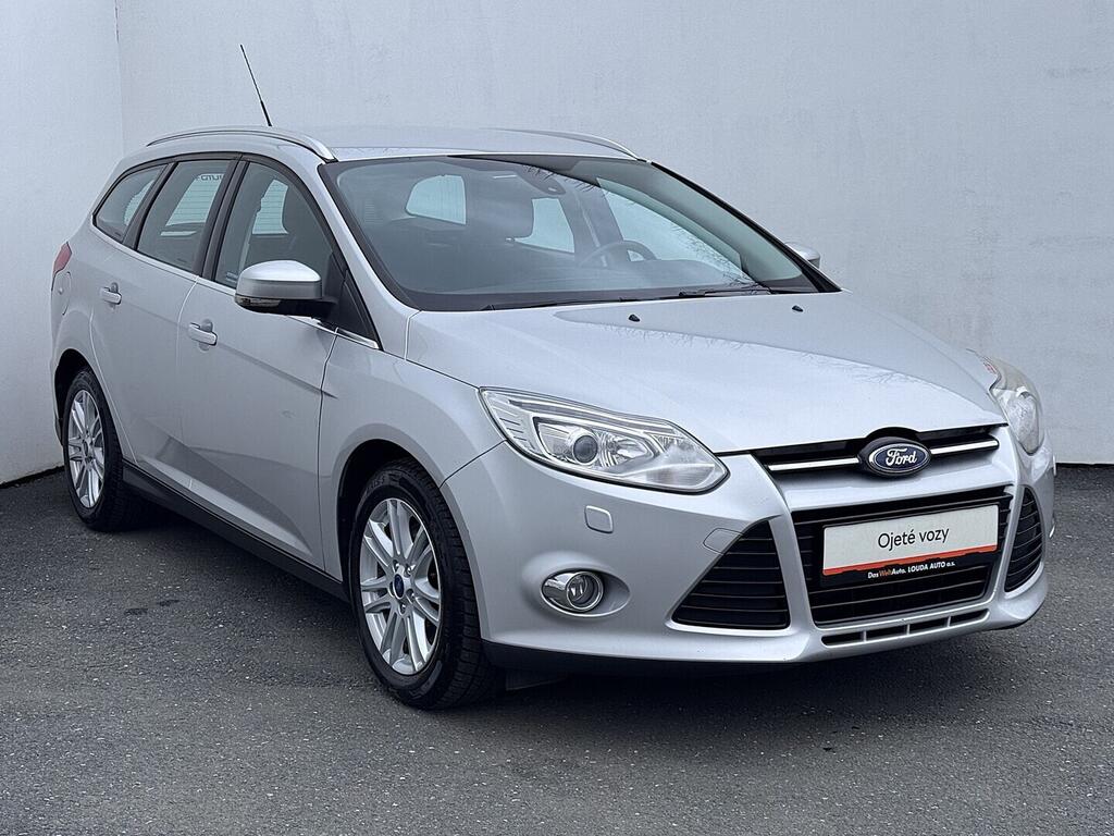 O419V08119_14.webp_FOCUS Titanium  Ecoboost 110 kW manuál, DPH