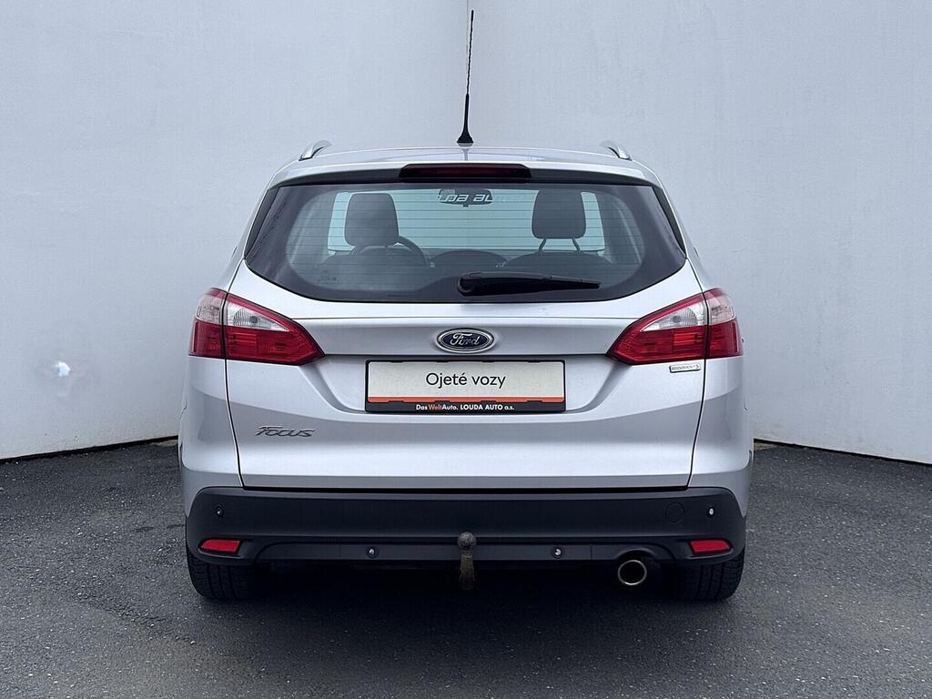 O419V08119_17.webp_FOCUS Titanium  Ecoboost 110 kW manuál, DPH