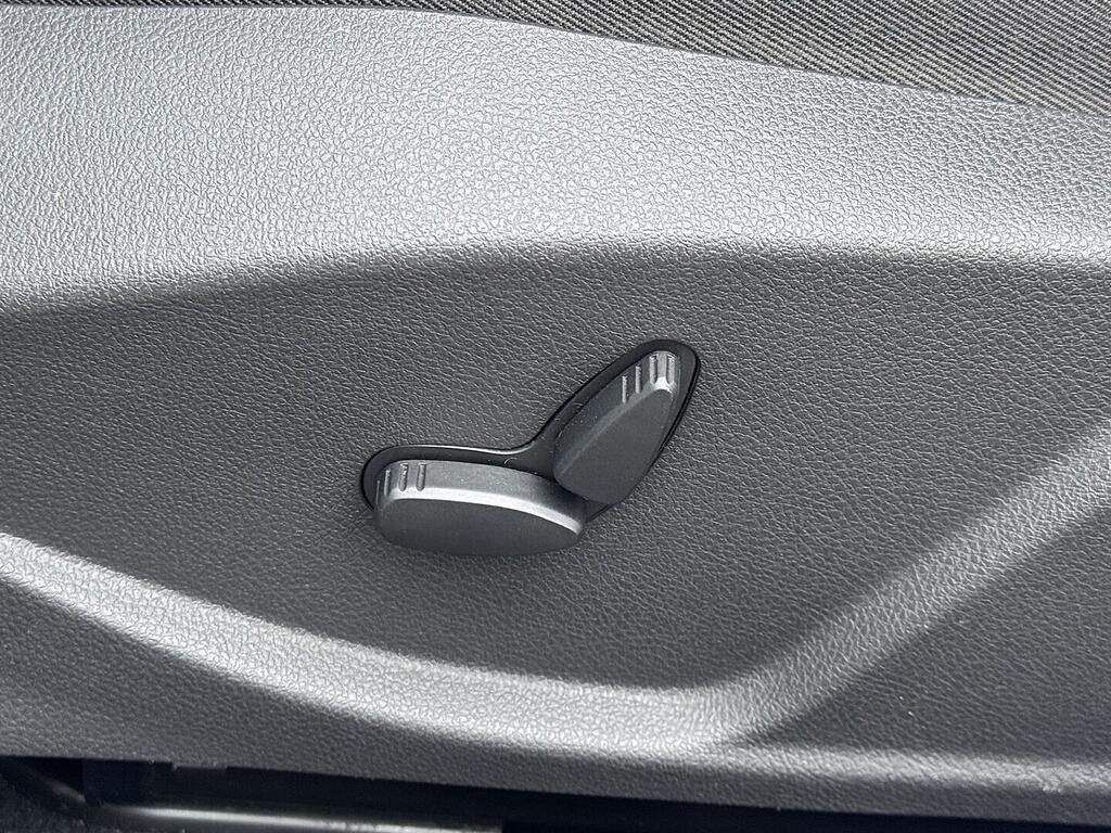 O419V08119_21.webp_FOCUS Titanium  Ecoboost 110 kW manuál, DPH