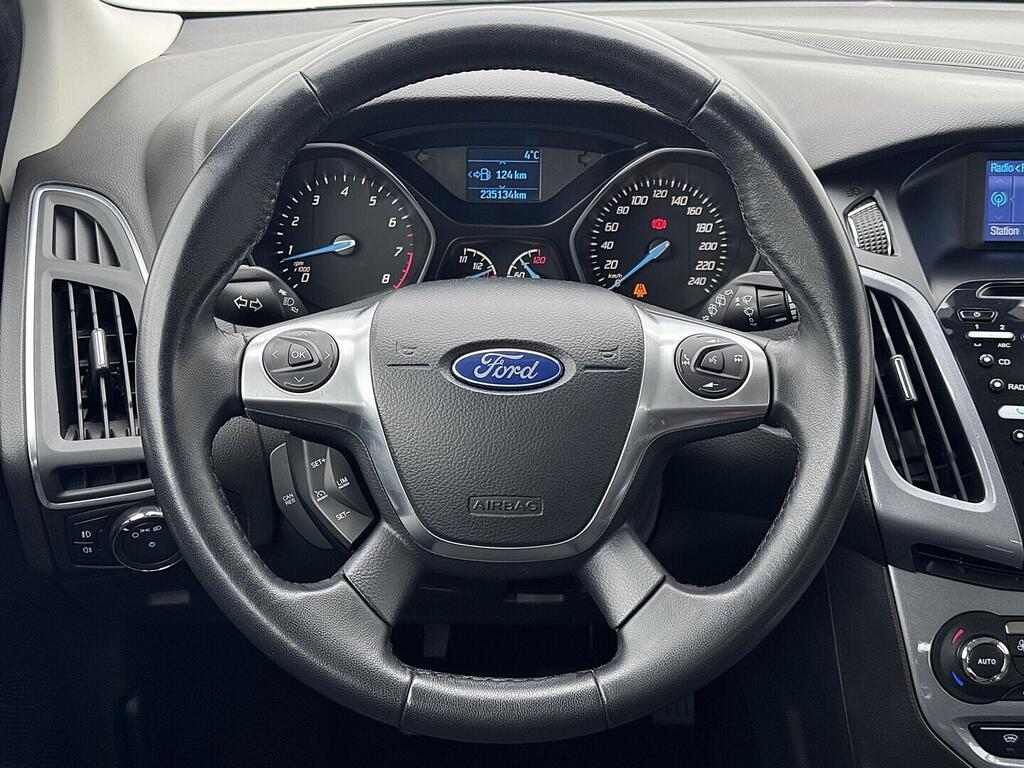 O419V08119_23.webp_FOCUS Titanium  Ecoboost 110 kW manuál, DPH