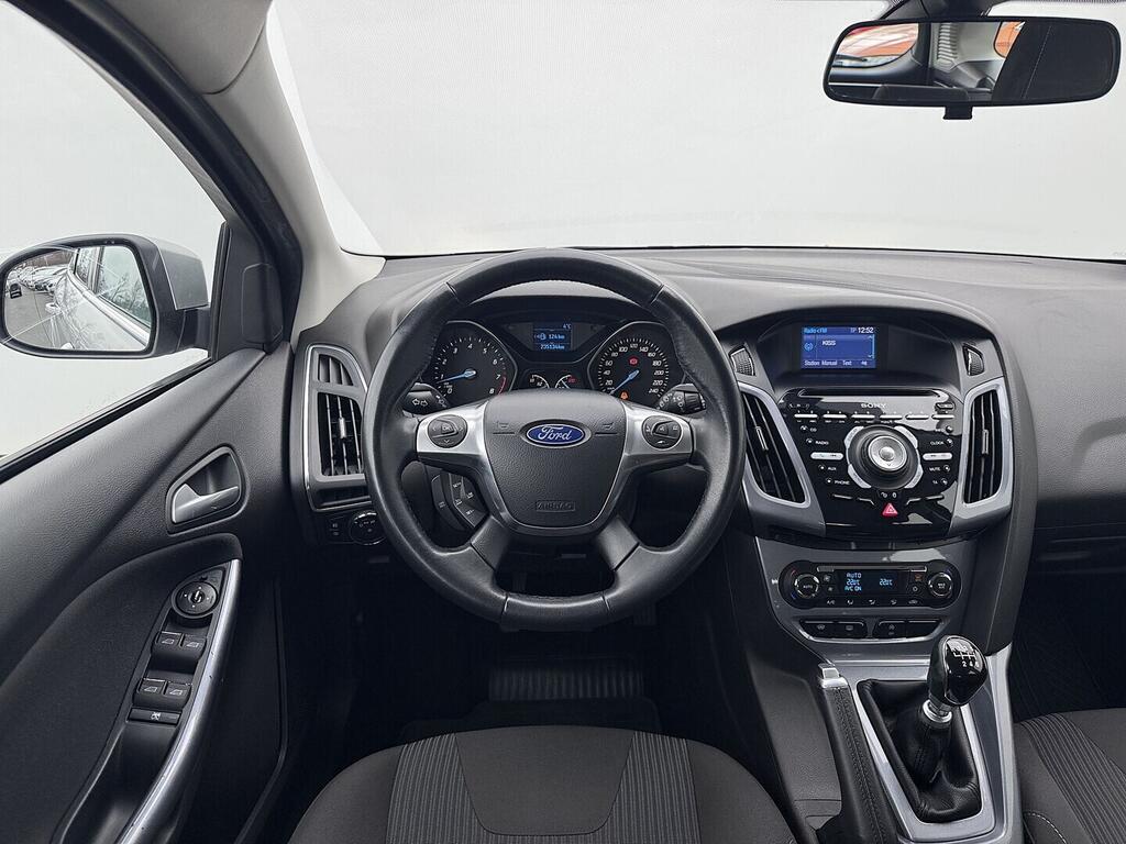 O419V08119_24.webp_FOCUS Titanium  Ecoboost 110 kW manuál, DPH