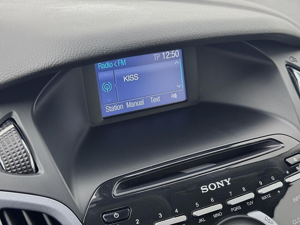 O419V08119_25.webp_FOCUS Titanium  Ecoboost 110 kW manuál, DPH