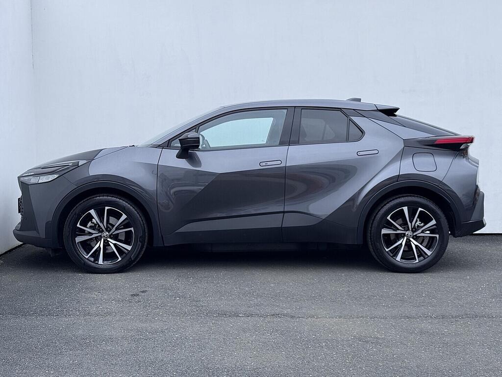 O419V08120_12.webp_C-HR . 2.0 PHEV 111 kW automat, DPH