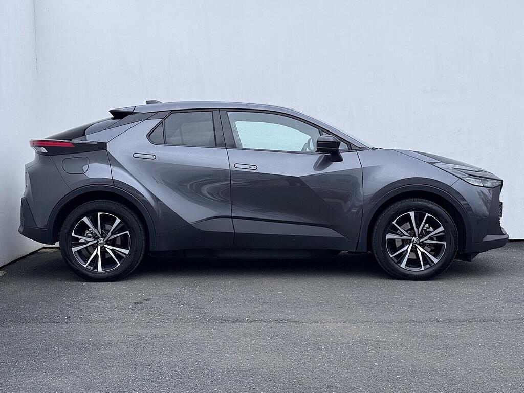 O419V08120_16.webp_C-HR . 2.0 PHEV 111 kW automat, DPH