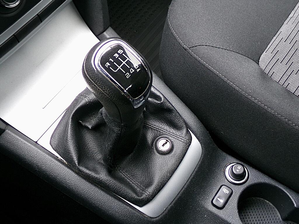 O419V08121_27.webp_OCTAVIA Ambiente 2.0 TDI 103 kW manuál