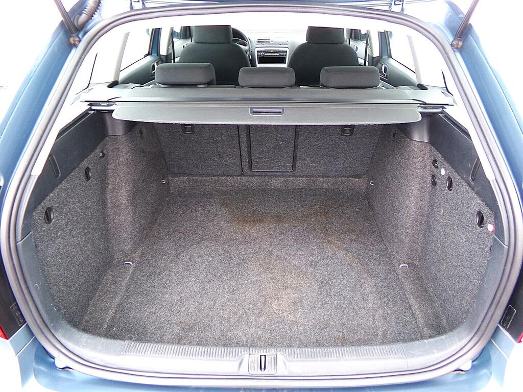 O419V08121_29.webp_OCTAVIA Ambiente 2.0 TDI 103 kW manuál