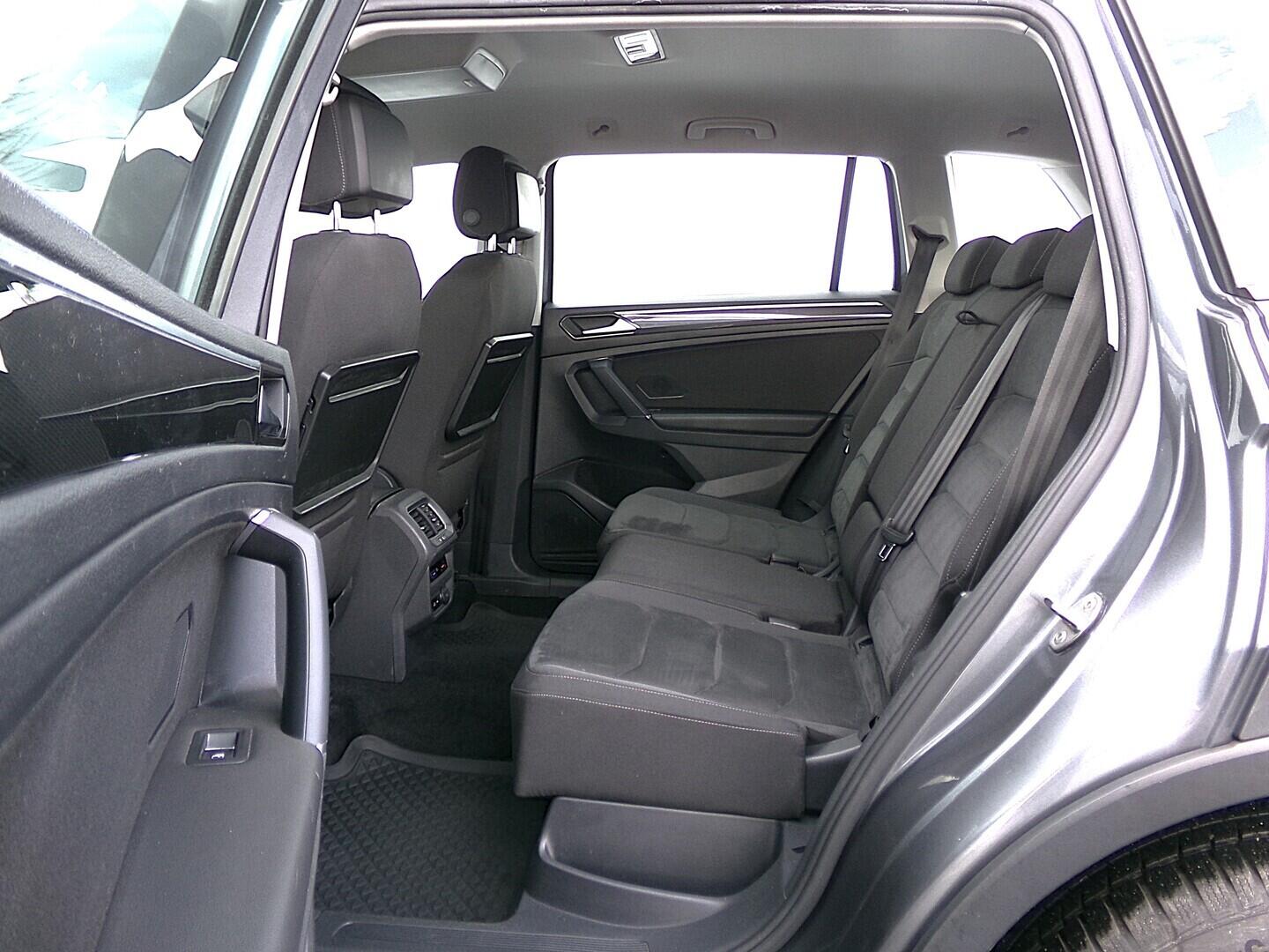 O419V08122_32.webp_TIGUAN Highline 2.0 TDI 140 kW automat
