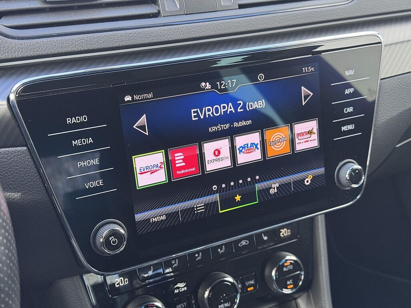 O419V08123_25.webp_SUPERB SportLine 2.0 TDI 110 kW automat, DPH