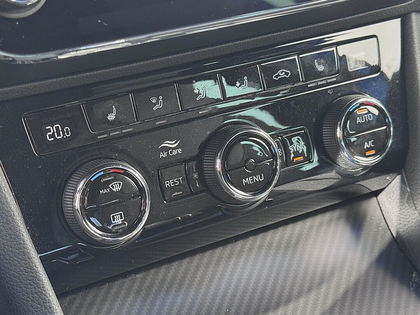 O419V08123_29.webp_SUPERB SportLine 2.0 TDI 110 kW automat, DPH