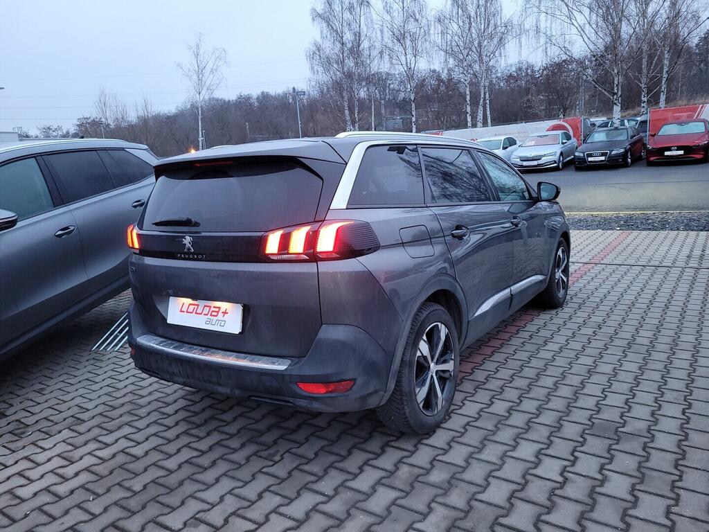 O419V08124_11.webp_5008 Allure 1.5  96 kW manuál, DPH