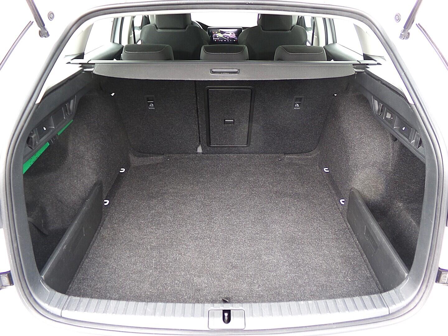 O419V08126_35.webp_OCTAVIA Style 2.0 TDI 110 kW automat, DPH