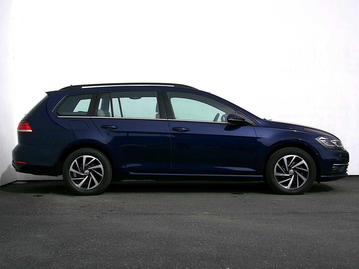 O419V08127_16.webp_GOLF VARIANT Highline 2.0 TDI 110 kW automat