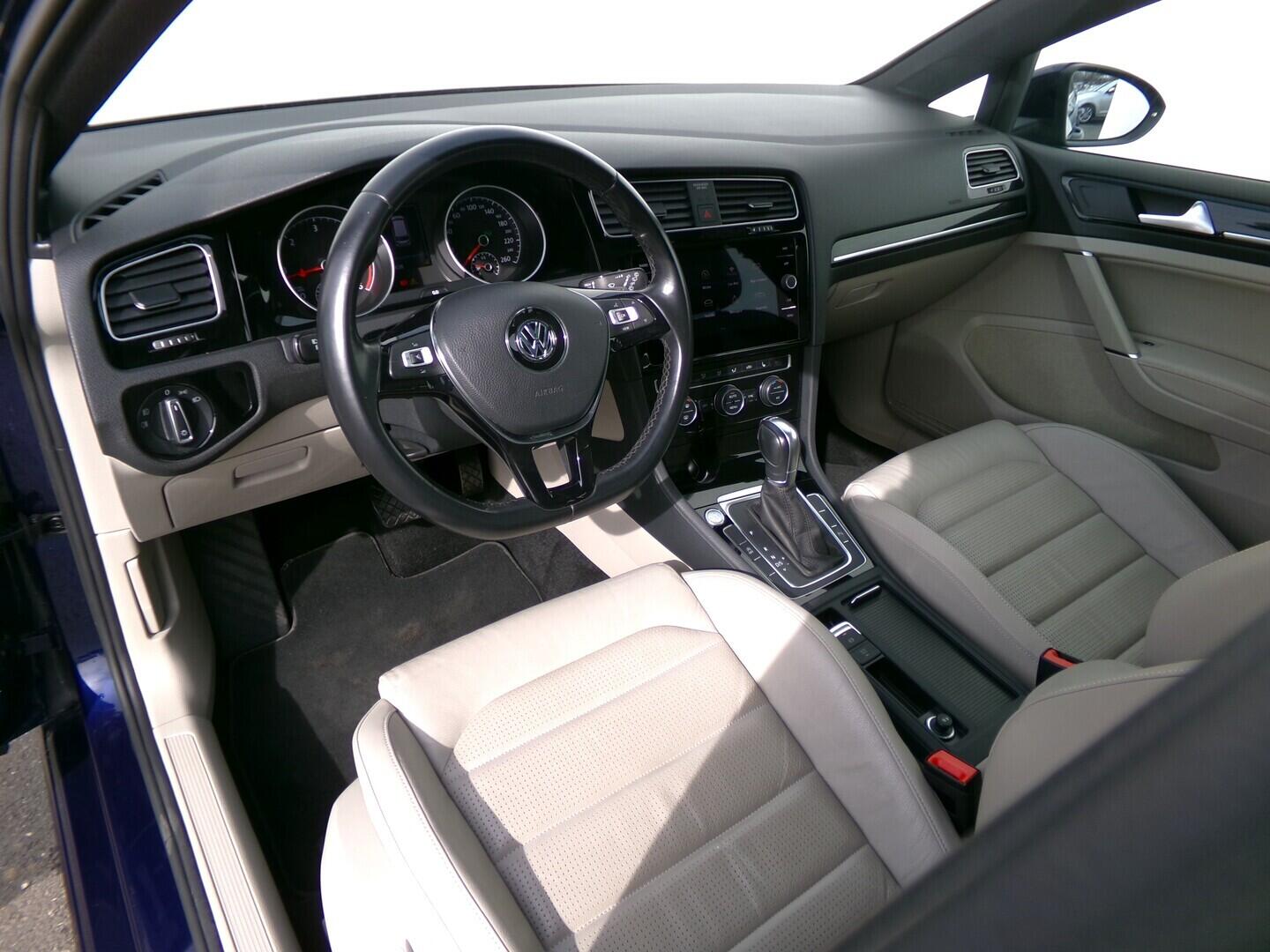 O419V08127_19.webp_GOLF VARIANT Highline 2.0 TDI 110 kW automat