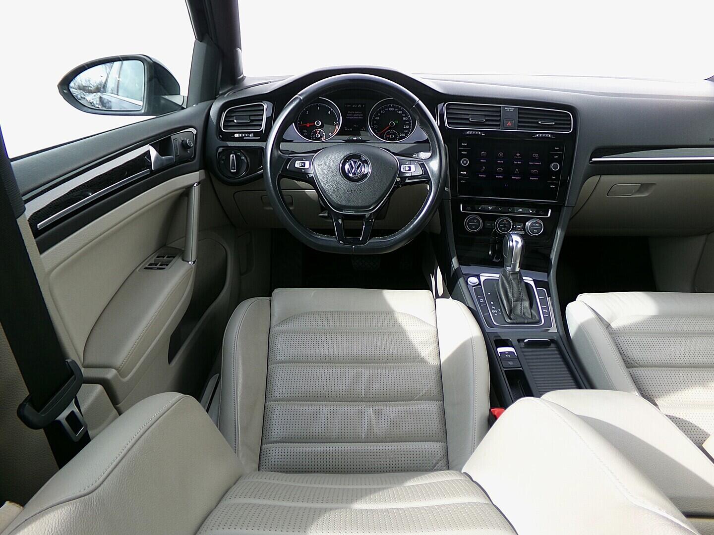 O419V08127_25.webp_GOLF VARIANT Highline 2.0 TDI 110 kW automat