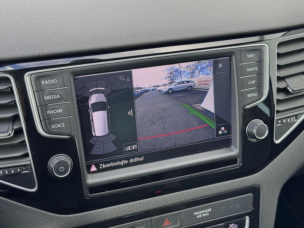 O419V08129_29.webp_GOLF SPORTSVAN Confortline  1.4 TSI 92 kW automat