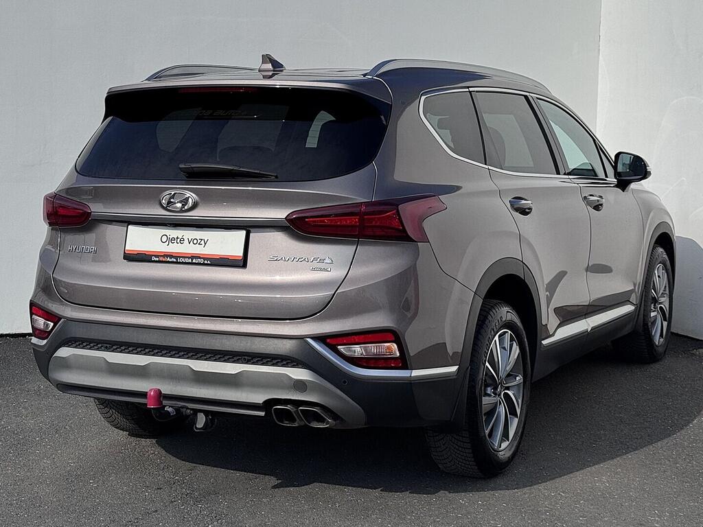 O419V08130_11.webp_SANTA FE  2.2 CRDi 147 kW automat