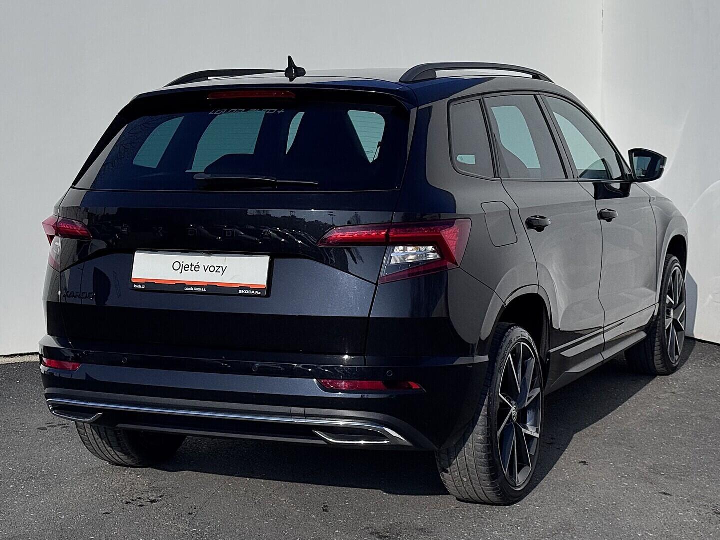 O419V08132_11.webp_KAROQ SportLine 1.5 TSI 110 kW automat