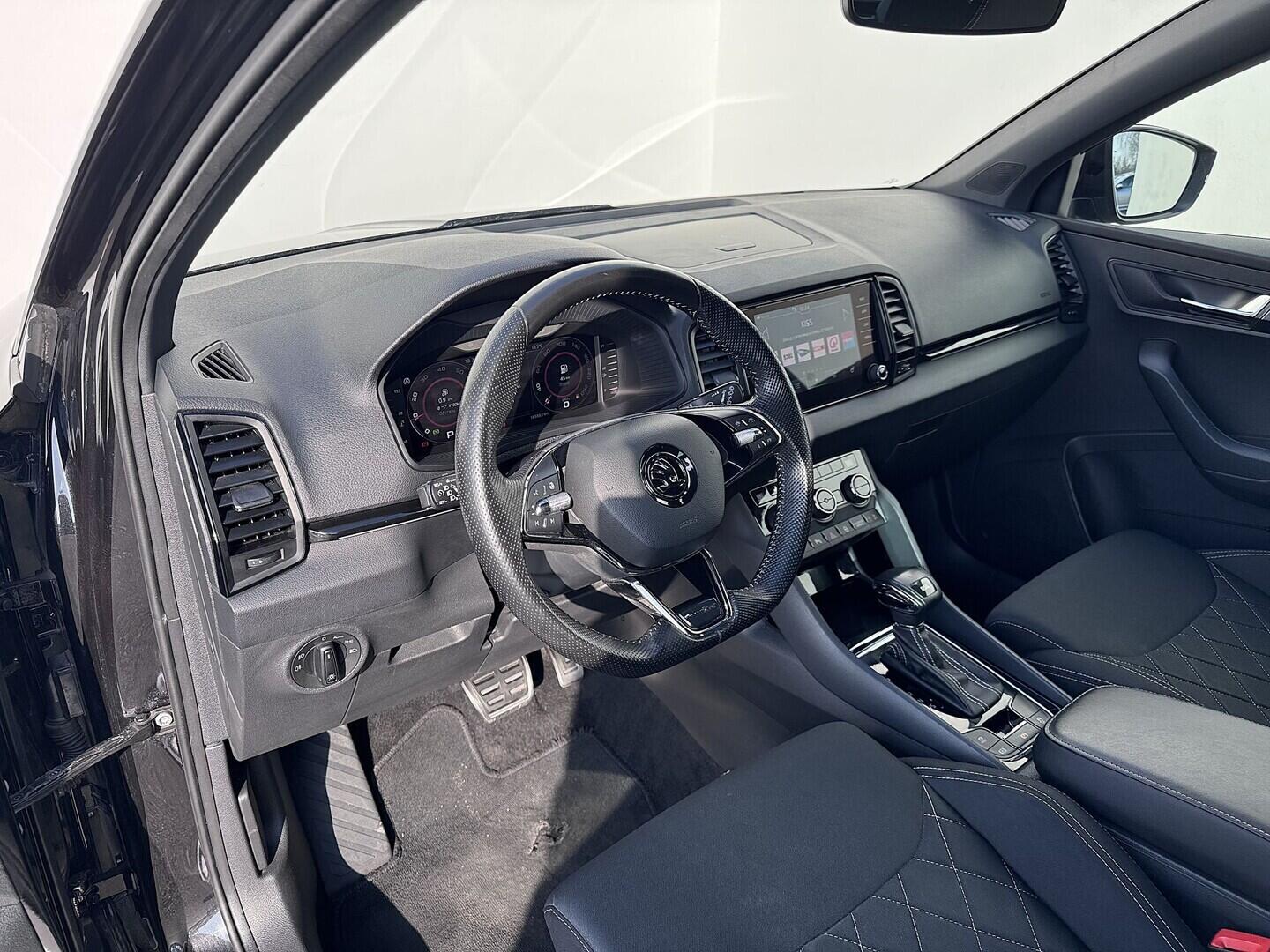 O419V08132_19.webp_KAROQ SportLine 1.5 TSI 110 kW automat