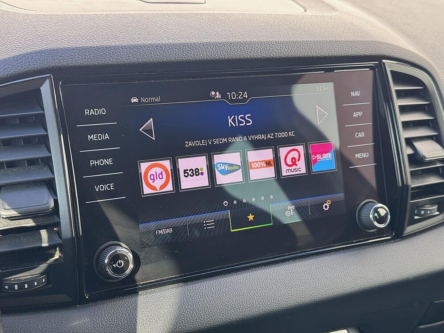 O419V08132_24.webp_KAROQ SportLine 1.5 TSI 110 kW automat