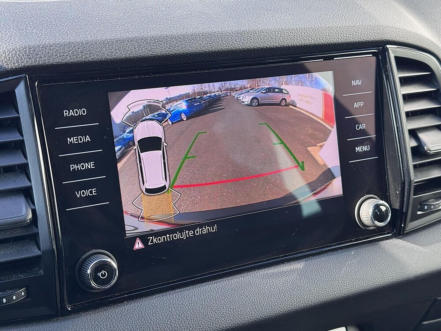 O419V08132_28.webp_KAROQ SportLine 1.5 TSI 110 kW automat