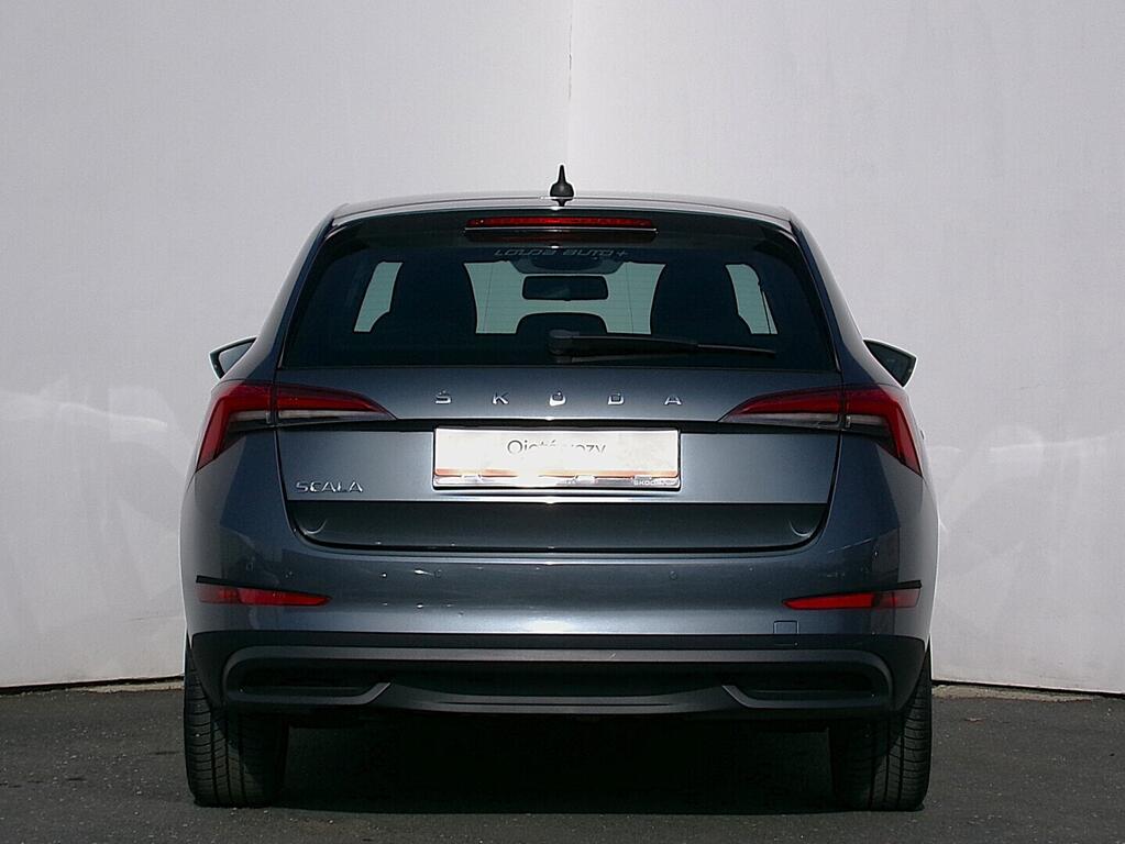 O419V08133_17.webp_SCALA Ambition 1.6 TSI 85 kW manuál, DPH