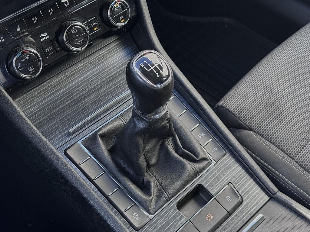 O419V08134_30.webp_SUPERB Style 2.0 TDI 110 kW manuál