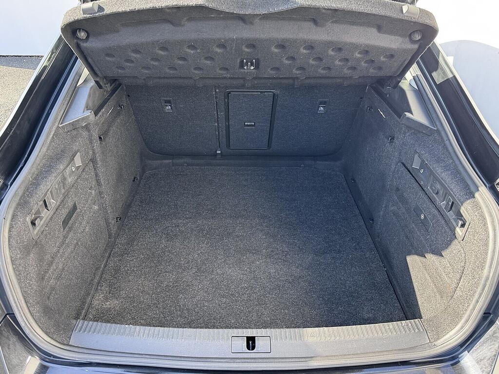 O419V08134_32.webp_SUPERB Style 2.0 TDI 110 kW manuál